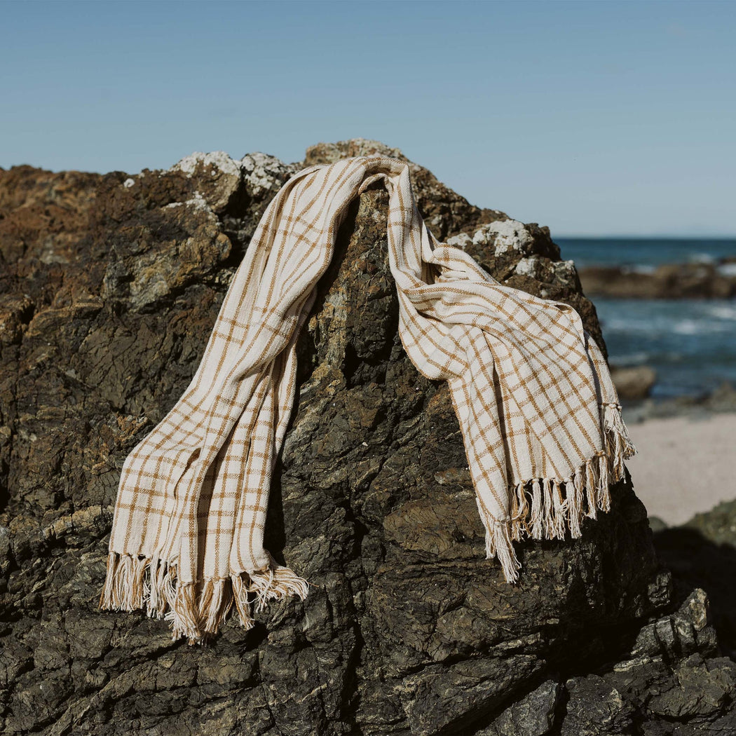 Luisa Throw