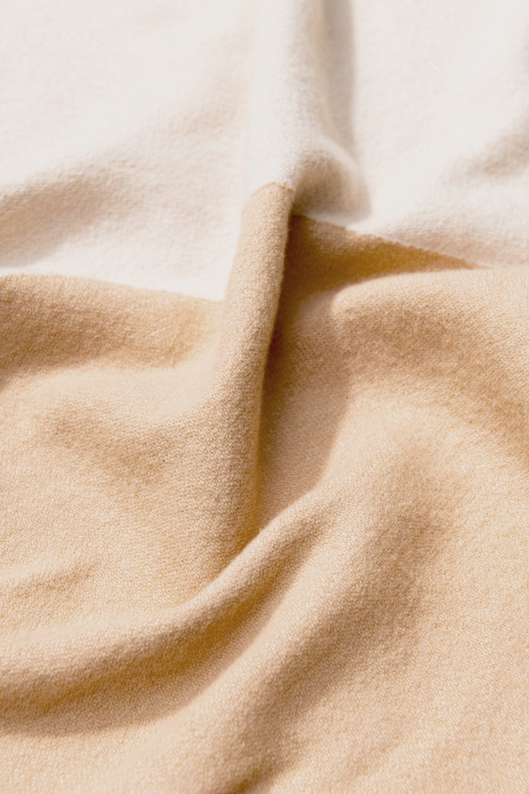 Crema Throw