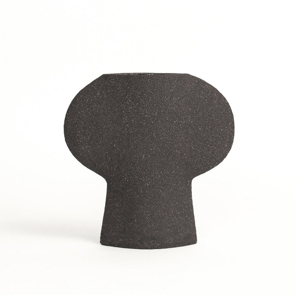 Clover Vase in Noir
