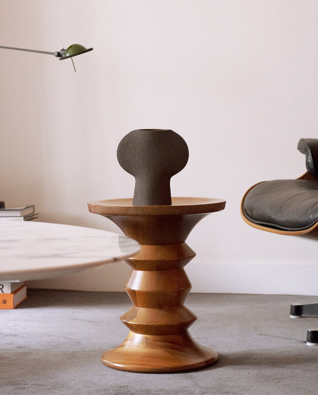 Clover Vase in Noir