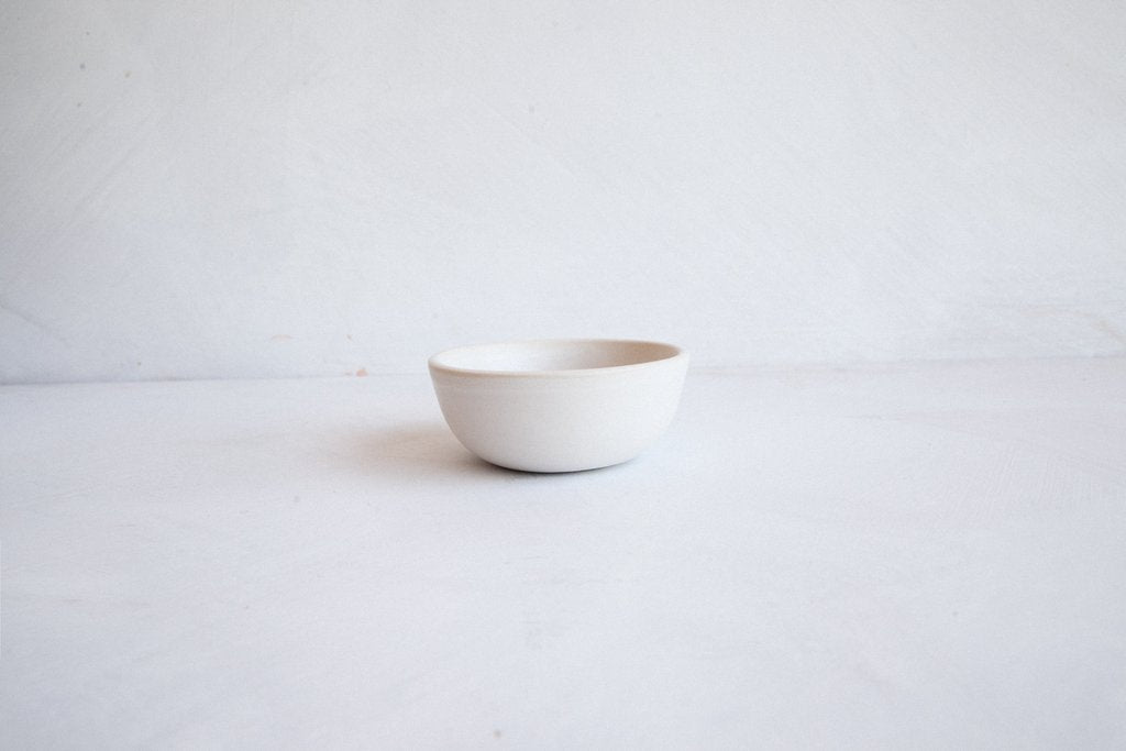 Sauce Bowl in Snow