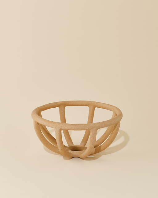 Prong Fruit Bowl in Speckled
