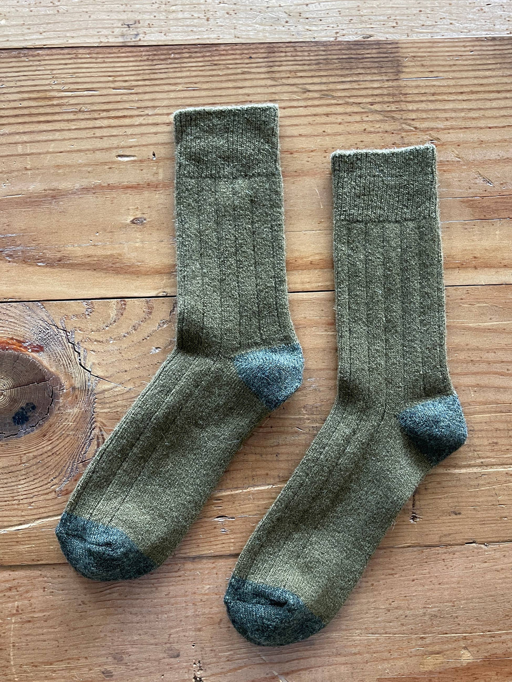 Classic Cashmere Socks