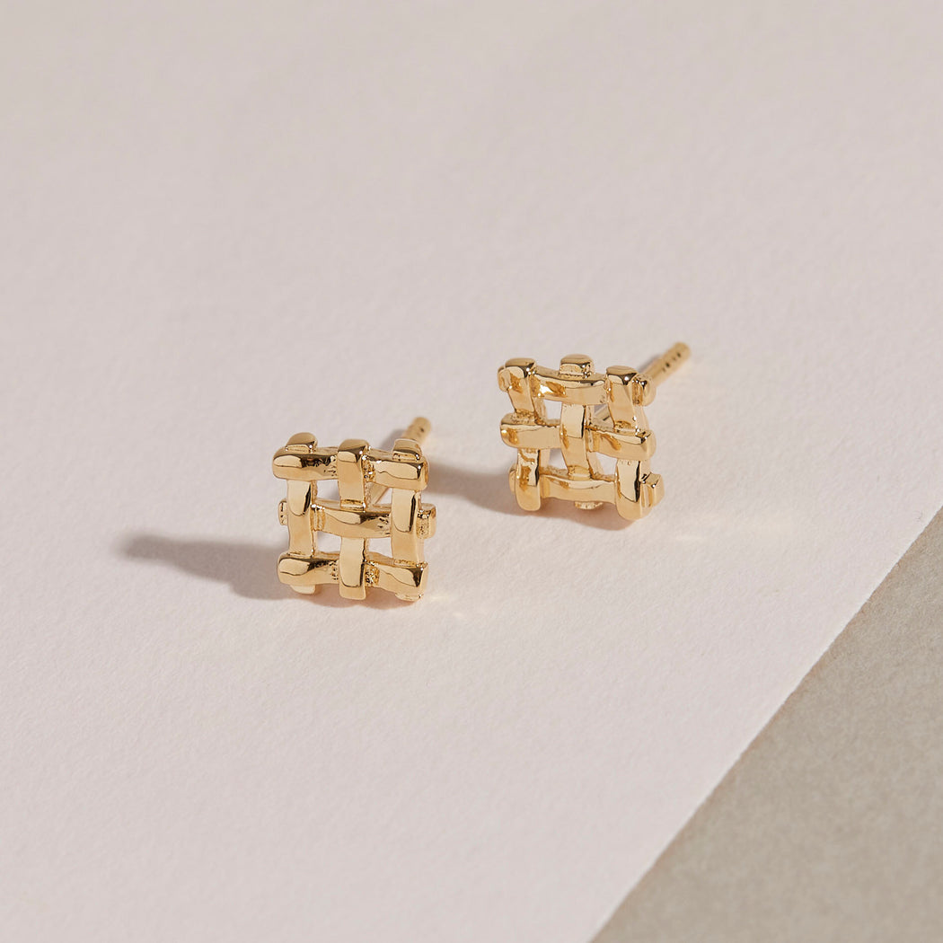Crosshatch Studs