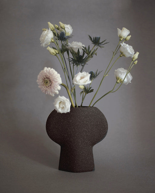 Clover Vase in Noir